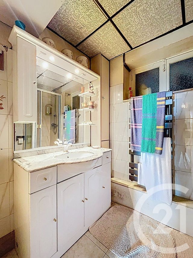 maison à vendre - 5 pièces - 134.35 m2 - ST JUST EN BRIE - 77 - ILE-DE-FRANCE - Century 21 L.C. Immobilier