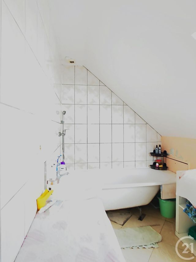 maison à vendre - 7 pièces - 126.0 m2 - LA CHAPELLE RABLAIS - 77 - ILE-DE-FRANCE - Century 21 L.C. Immobilier