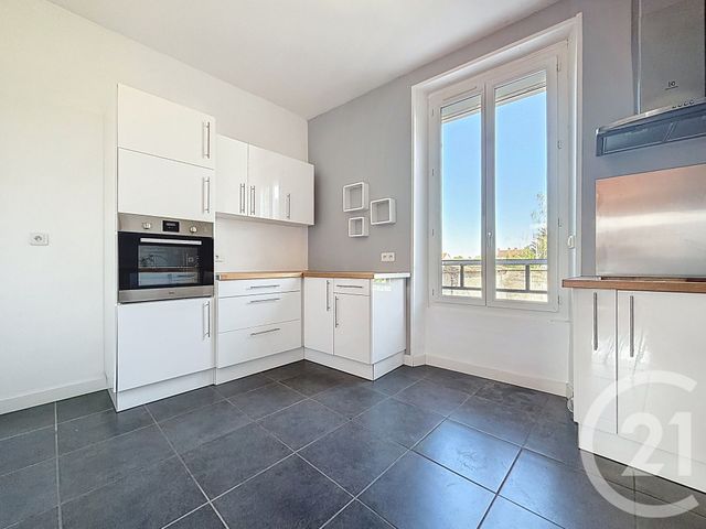 Appartement F3 à vendre - 3 pièces - 84.05 m2 - NANGIS - 77 - ILE-DE-FRANCE - Century 21 L.C. Immobilier