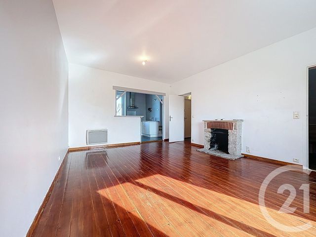 Appartement F3 à vendre - 3 pièces - 84.05 m2 - NANGIS - 77 - ILE-DE-FRANCE - Century 21 L.C. Immobilier