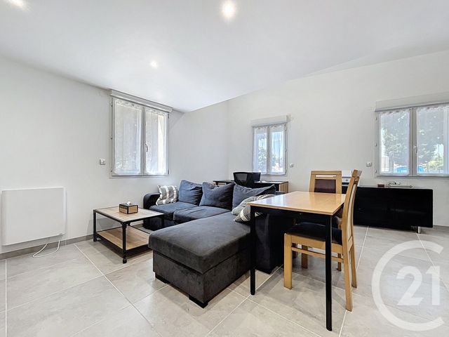 Appartement Duplex à vendre - 2 pièces - 54.14 m2 - NANGIS - 77 - ILE-DE-FRANCE - Century 21 L.C. Immobilier