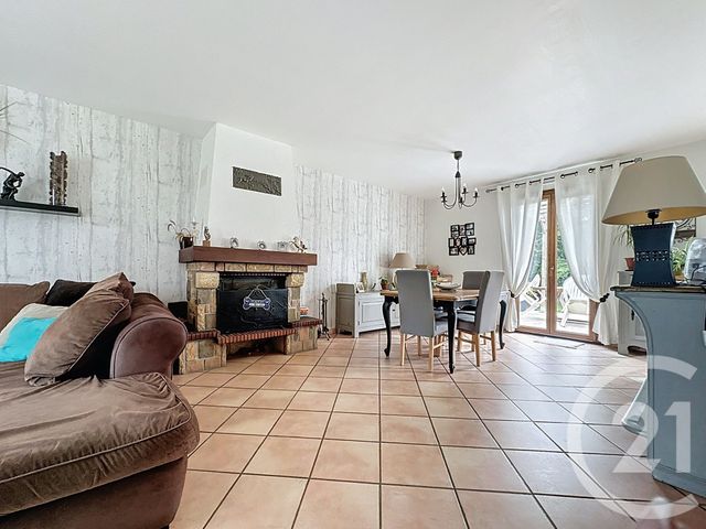 maison à vendre - 6 pièces - 117.91 m2 - LA CHAPELLE RABLAIS - 77 - ILE-DE-FRANCE - Century 21 L.C. Immobilier