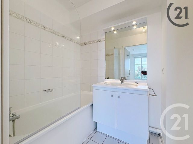 Appartement F2 à vendre - 2 pièces - 42.52 m2 - NANGIS - 77 - ILE-DE-FRANCE - Century 21 L.C. Immobilier