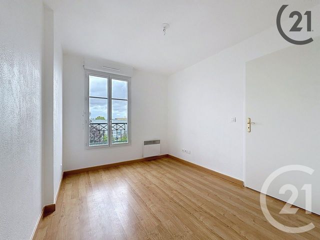 Appartement F2 à vendre - 2 pièces - 42.52 m2 - NANGIS - 77 - ILE-DE-FRANCE - Century 21 L.C. Immobilier