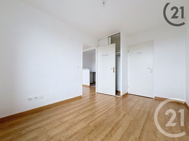 Appartement F2 à vendre - 2 pièces - 42.52 m2 - NANGIS - 77 - ILE-DE-FRANCE - Century 21 L.C. Immobilier