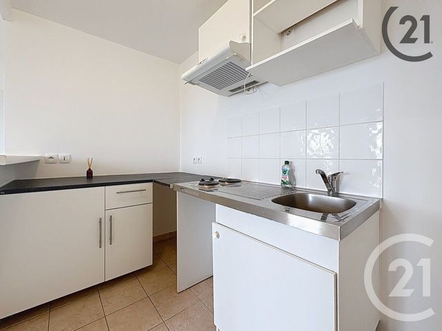 Appartement F2 à vendre - 2 pièces - 42.52 m2 - NANGIS - 77 - ILE-DE-FRANCE - Century 21 L.C. Immobilier