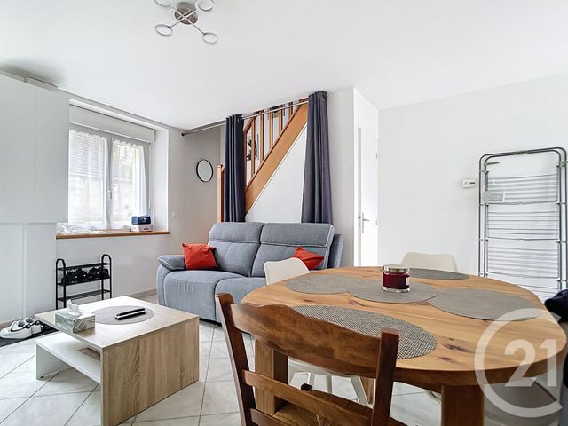 maison à louer - 3 pièces - 51.05 m2 - STE COLOMBE - 77 - ILE-DE-FRANCE - Century 21 L.C. Immobilier