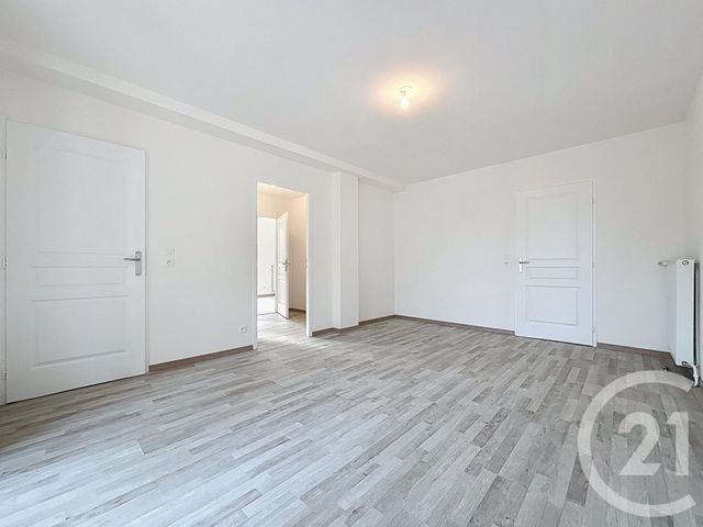 Appartement F3 à vendre - 3 pièces - 60.97 m2 - NANGIS - 77 - ILE-DE-FRANCE - Century 21 L.C. Immobilier