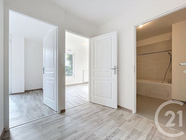Appartement F3 à vendre - 3 pièces - 60.97 m2 - NANGIS - 77 - ILE-DE-FRANCE - Century 21 L.C. Immobilier