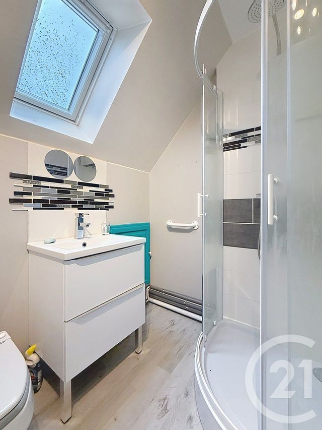 maison à vendre - 5 pièces - 107.8 m2 - MORMANT - 77 - ILE-DE-FRANCE - Century 21 L.C. Immobilier