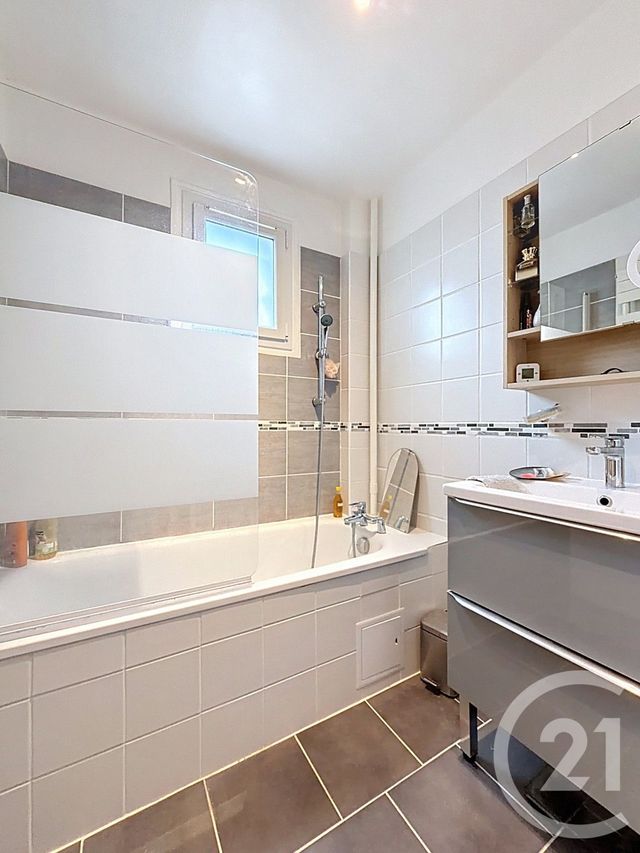 maison à vendre - 5 pièces - 107.8 m2 - MORMANT - 77 - ILE-DE-FRANCE - Century 21 L.C. Immobilier