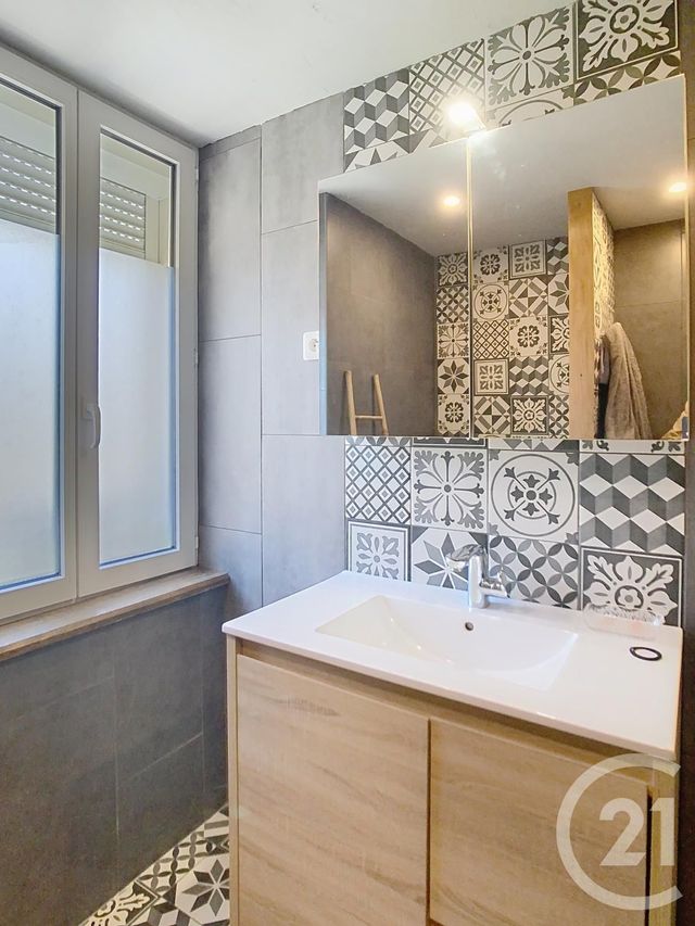 maison à vendre - 5 pièces - 189.75 m2 - DONNEMARIE DONTILLY - 77 - ILE-DE-FRANCE - Century 21 L.C. Immobilier