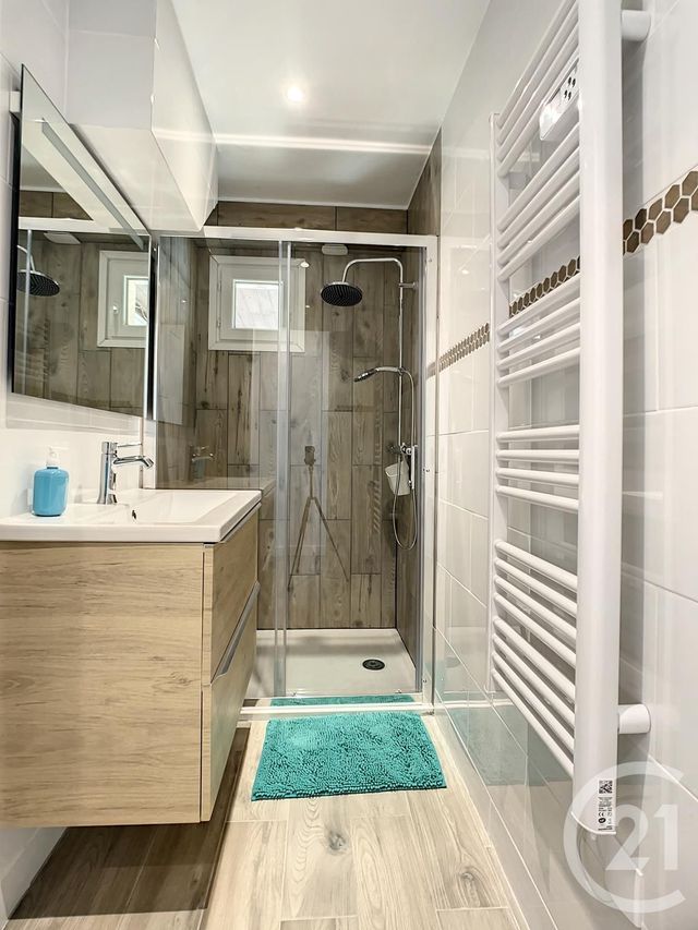 Appartement F3 à louer - 3 pièces - 60.73 m2 - NANGIS - 77 - ILE-DE-FRANCE - Century 21 L.C. Immobilier