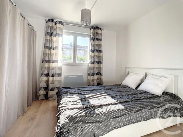 Appartement F3 à louer - 3 pièces - 60.73 m2 - NANGIS - 77 - ILE-DE-FRANCE - Century 21 L.C. Immobilier