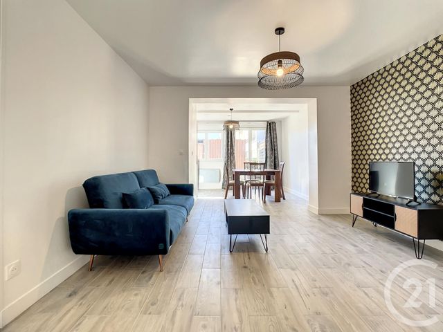 Appartement F3 à louer - 3 pièces - 60.73 m2 - NANGIS - 77 - ILE-DE-FRANCE - Century 21 L.C. Immobilier