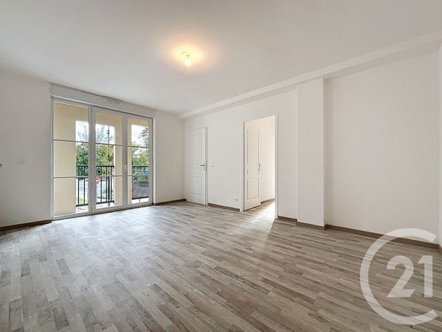 Appartement F3 à louer - 3 pièces - 60.97 m2 - NANGIS - 77 - ILE-DE-FRANCE - Century 21 L.C. Immobilier
