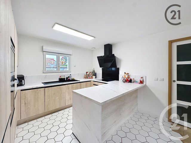 maison à vendre - 5 pièces - 125.59 m2 - DONNEMARIE DONTILLY - 77 - ILE-DE-FRANCE - Century 21 L.C. Immobilier