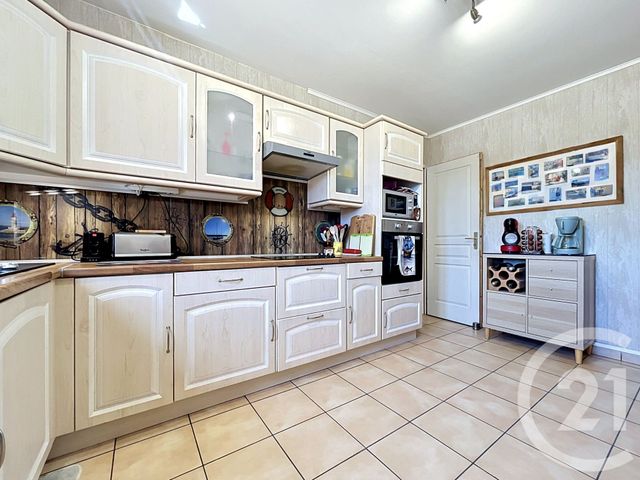 maison à vendre - 6 pièces - 132.34 m2 - NANGIS - 77 - ILE-DE-FRANCE - Century 21 L.C. Immobilier