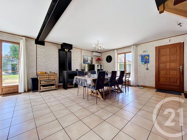 maison à vendre - 6 pièces - 132.34 m2 - NANGIS - 77 - ILE-DE-FRANCE - Century 21 L.C. Immobilier