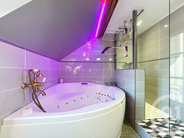 maison à vendre - 8 pièces - 224.8 m2 - GRANDPUITS BAILLY CARROIS - 77 - ILE-DE-FRANCE - Century 21 L.C. Immobilier