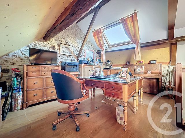 maison à vendre - 8 pièces - 224.8 m2 - GRANDPUITS BAILLY CARROIS - 77 - ILE-DE-FRANCE - Century 21 L.C. Immobilier