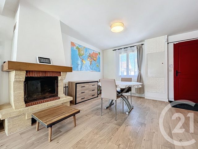 maison à vendre - 4 pièces - 104.8 m2 - NANGIS - 77 - ILE-DE-FRANCE - Century 21 L.C. Immobilier