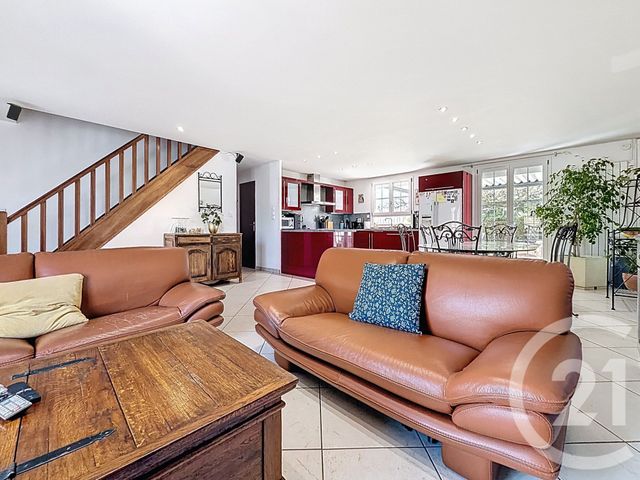 maison à vendre - 7 pièces - 135.94 m2 - ROZAY EN BRIE - 77 - ILE-DE-FRANCE - Century 21 L.C. Immobilier