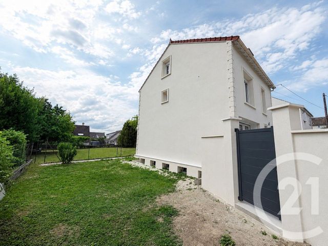 maison à louer - 5 pièces - 99.65 m2 - NANGIS - 77 - ILE-DE-FRANCE - Century 21 L.C. Immobilier