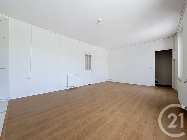 maison à louer - 5 pièces - 99.65 m2 - NANGIS - 77 - ILE-DE-FRANCE - Century 21 L.C. Immobilier