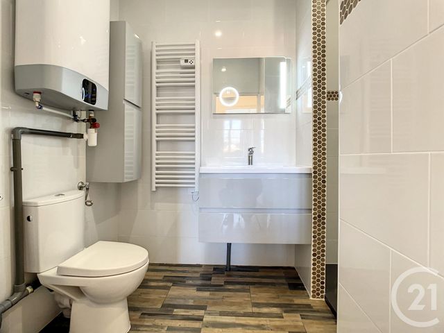 Appartement F3 à louer - 3 pièces - 51.82 m2 - NANGIS - 77 - ILE-DE-FRANCE - Century 21 L.C. Immobilier