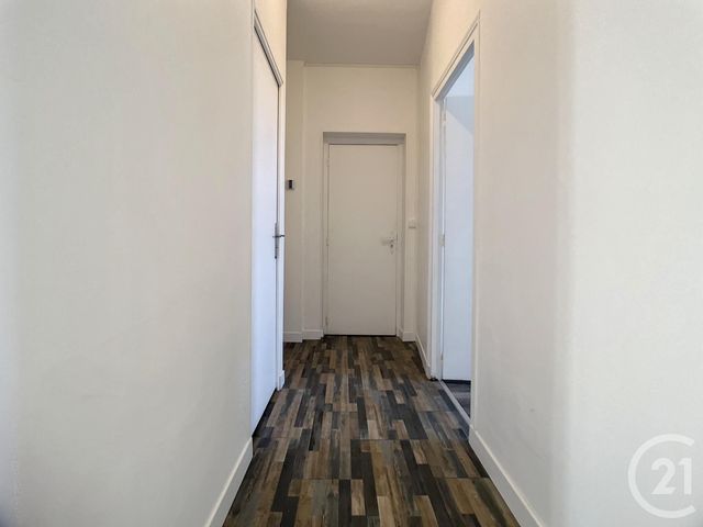 Appartement F3 à louer - 3 pièces - 51.82 m2 - NANGIS - 77 - ILE-DE-FRANCE - Century 21 L.C. Immobilier