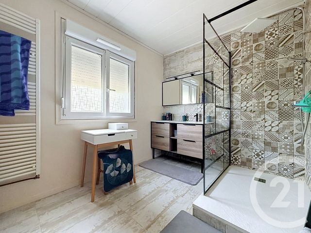 maison à vendre - 4 pièces - 102.59 m2 - DONNEMARIE DONTILLY - 77 - ILE-DE-FRANCE - Century 21 L.C. Immobilier
