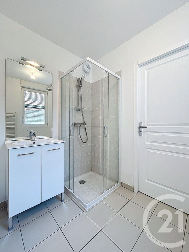Appartement F2 à louer - 2 pièces - 48.4 m2 - NANGIS - 77 - ILE-DE-FRANCE - Century 21 L.C. Immobilier
