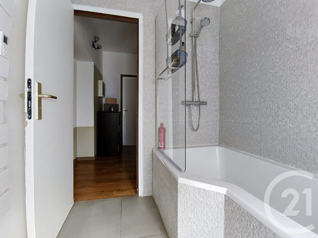 maison à vendre - 5 pièces - 147.0 m2 - LA CHAPELLE RABLAIS - 77 - ILE-DE-FRANCE - Century 21 L.C. Immobilier