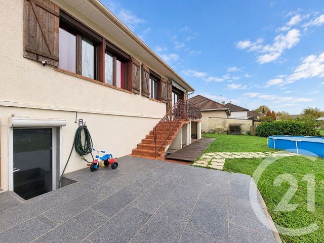 maison à vendre - 7 pièces - 130.63 m2 - GRANDPUITS BAILLY CARROIS - 77 - ILE-DE-FRANCE - Century 21 L.C. Immobilier
