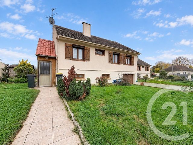 maison à vendre - 7 pièces - 130.63 m2 - GRANDPUITS BAILLY CARROIS - 77 - ILE-DE-FRANCE - Century 21 L.C. Immobilier