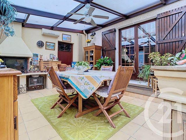 maison à vendre - 6 pièces - 132.61 m2 - NANGIS - 77 - ILE-DE-FRANCE - Century 21 L.C. Immobilier