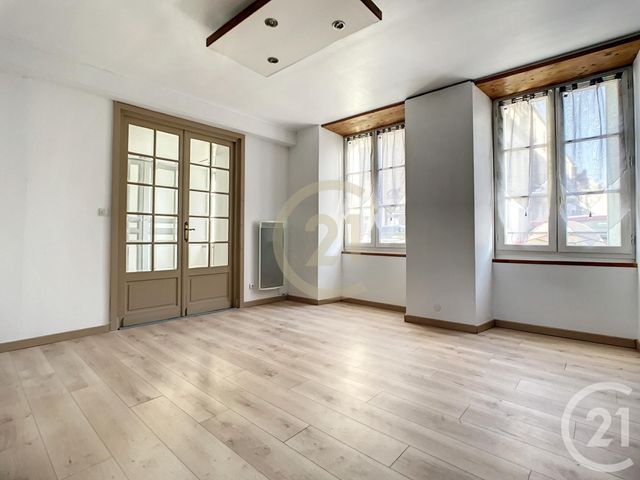 Appartement F2 à louer - 2 pièces - 54.23 m2 - NANGIS - 77 - ILE-DE-FRANCE - Century 21 L.C. Immobilier